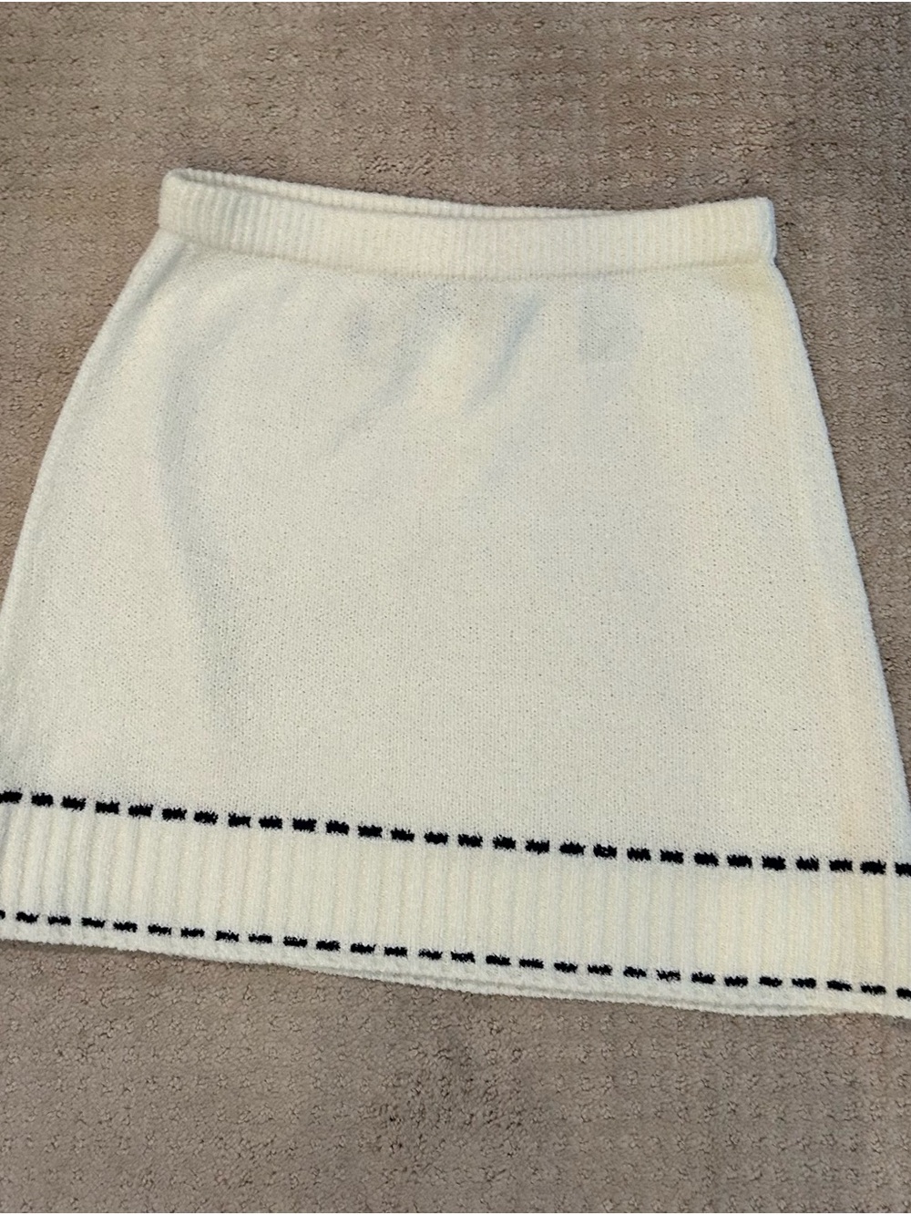 Zara Cream Mini Knit Skirt with dark navy Stitch Trim